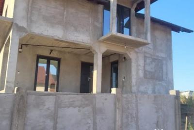 Casă cu 4 camere cu Garaj în Muntenii de Sus - 10