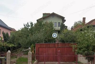 Apartament cu 3 camere decomandat în Central - 2