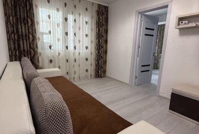 Apartament cu 2 camere semidecomandat, mobilat în Casa de Cultură
