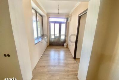 Casă cu 5 camere cu Teren 521 Mp în Borș - 10