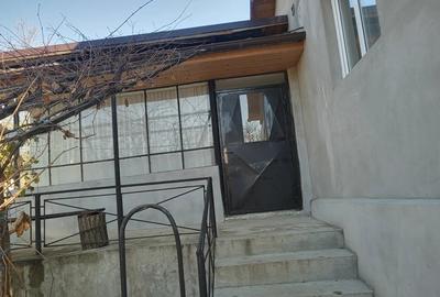 Casă cu 6 camere în Chiojdeanca - 2