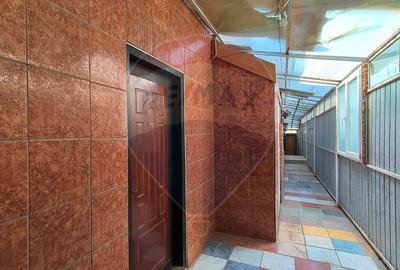 Casă cu 3 camere de vânzare în zona Piața Centrală - 10