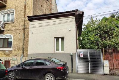 Casă cu 6 camere în Cișmigiu - 3