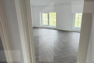 Casă cu 3 camere cu Teren 305 Mp în Central - 11