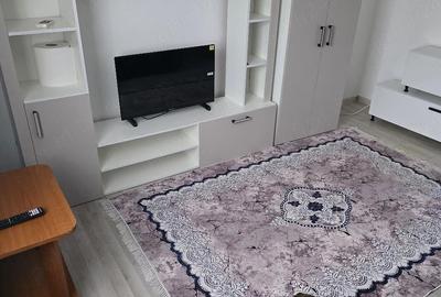 Garsonieră decomandată în Central - 2