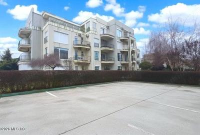 Apartament cu 2 camere semidecomandat în Central - 1