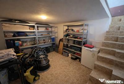 Casă cu 7 camere cu Teren 375 Mp în Central - 15