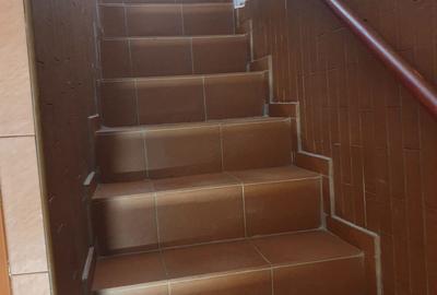 Inchiriez apartament - 2