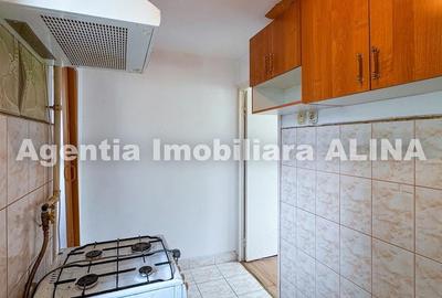 Apartament cu 2 camere decomandat în Micro 15 - 6