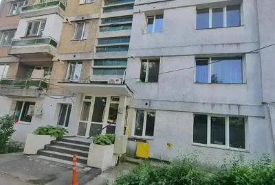 A 37 Liceul sanitar ,Apartament 3 camere confort 1 etaj 2, 67000euro - 17