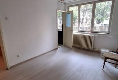 Apartament cu 2 camere de vanzare in zona Rogerius - Oradea - 1