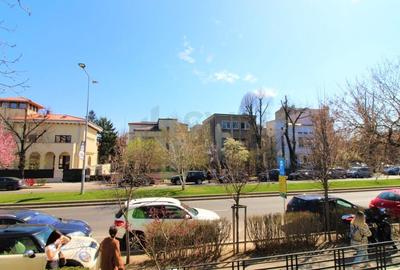 Casă individuală cu 14 camere cu Canalizare în Casin - 4