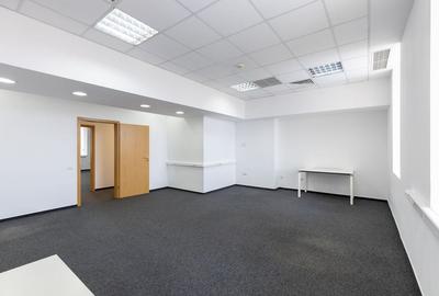 Spatiu de biouri in cladire reprezentativa, parcare generoasa - 9