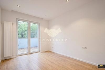 Apartament cu 7 camere decomandat, mobilat în Calea Victoriei