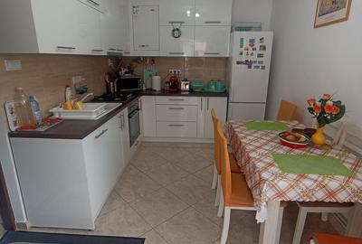 Casă cu 2 camere cu Teren 468 Mp în Central