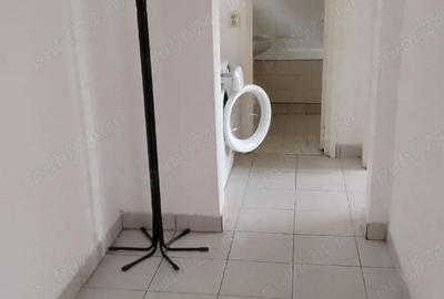 Apartament cu 3 camere semidecomandat în Central - 10