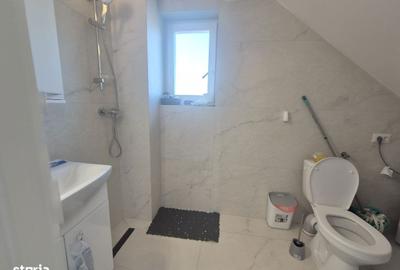 Casă cu 3 camere cu Teren 200 Mp în Ipotești - 2