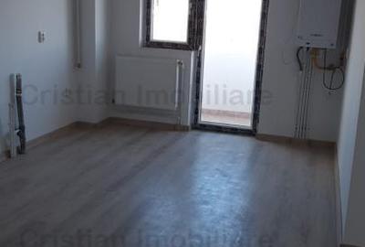 Apartament cu 3 camere decomandat în Apollo - 3