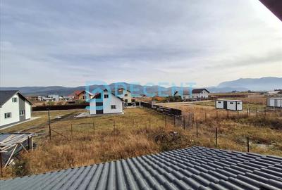 Casă cu 4 camere cu Canalizare în Cristian - 5