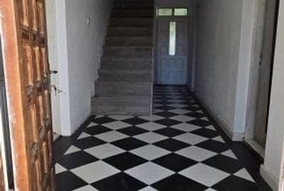 Casa de vanzare - Strada Grivitei, Targu Jiu - 9