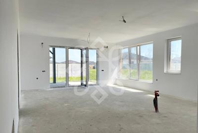 Casă cu 4 camere cu Teren 500 Mp în Sântandrei - 1