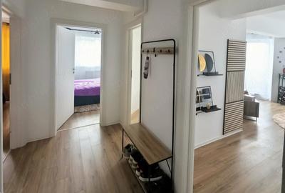 Apartament cu 3 camere decomandat în Tractorul - 6