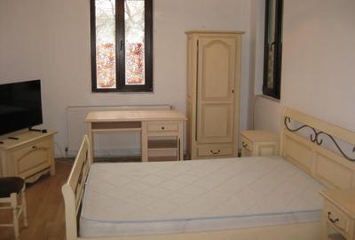 Garsonieră decomandată în Unirii - 1
