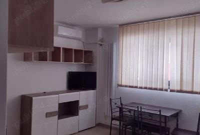 Garsonieră decomandată în Baza 3 - 4