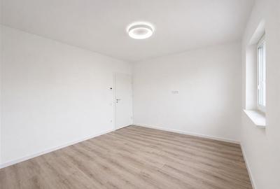 Penthouse cu 4 camere decomandat în Exterior Sud - 4