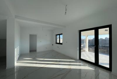 Duplex cu 4 camere cu Teren 365 Mp în Moșnița Veche - 3