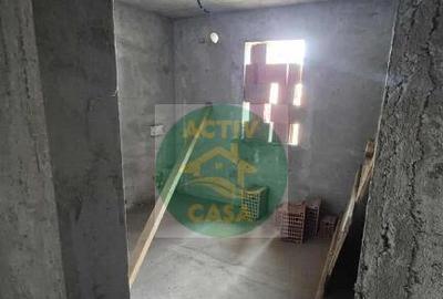 Casă cu 4 camere cu Teren 1000 Mp în Roman - 8