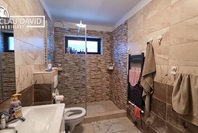 CASA SINGUR CURTE - VALEA CU FLORI 6 - 15