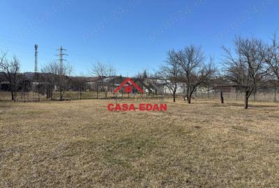 Casă cu Teren 1306 Mp în Central - 2