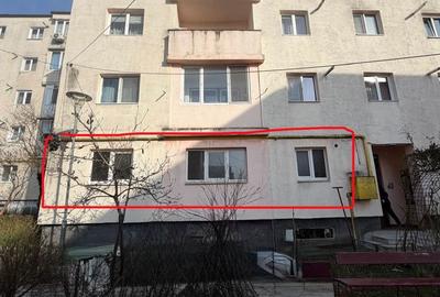 Apartament cu 3 camere semidecomandat în Central