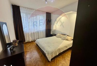 Apartament cu 2 camere, mobilat în Rovine - 9