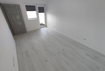 INTABULAT! COMISION 0, ap 2 cam,bloc lift, geam baie, spre SUD, cartier Deventer - 4