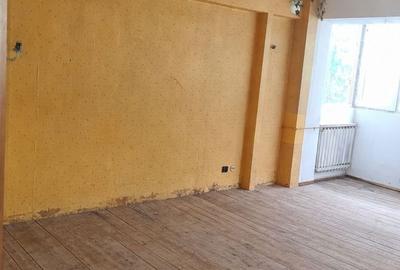 Apartament cu 4 camere decomandat în Aviației - 2