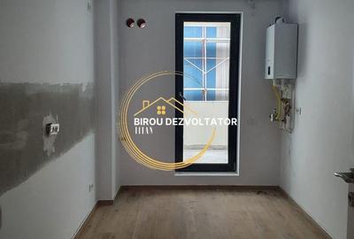 Apartament cu 2 camere decomandat în Titan - 2