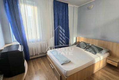Apartament cu 4 camere semidecomandat în Circumvalațiunii