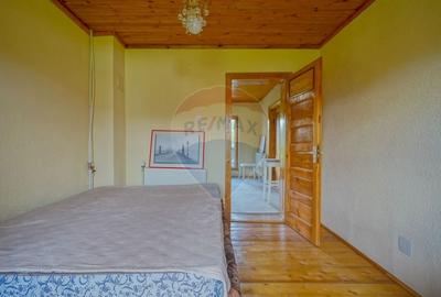 Casa / Vila de vanzare Fundata- Romania - 10
