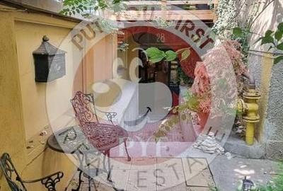 Apartament cu 2 camere semidecomandat, mobilat în Romană