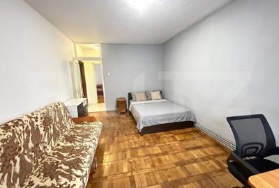 Apartament cu 2 camere decomandat în Tractorul - 1