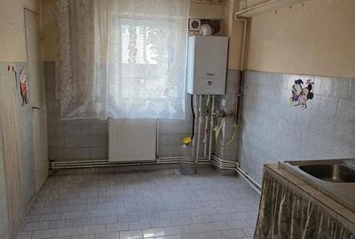 Apartament cu 2 camere decomandat în Central - 2