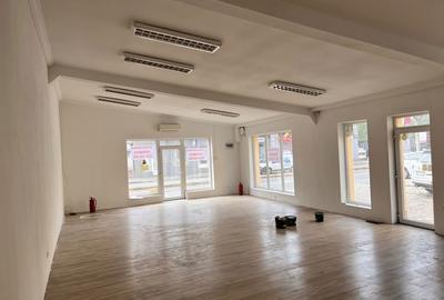 Spațiu comercial, de 89 mp, în Decebal - 2