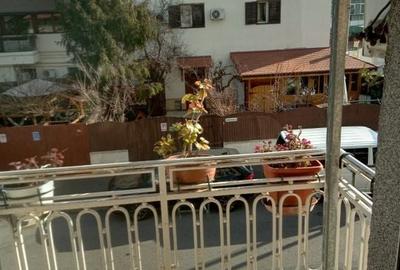 De vanzare Apartament 3 camere + pod in Vila, Vasile Lascar - Eminescu - 2