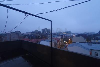 Apartament cu 3 camere semidecomandat în P-ța Romană - 3