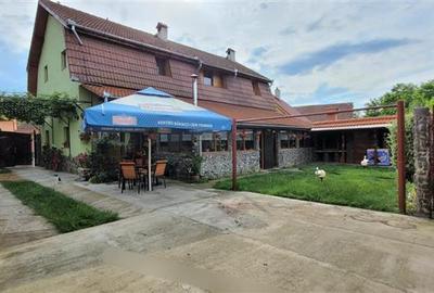 Casă individuală cu 8 camere cu Canalizare în Apoldu de Jos - 1