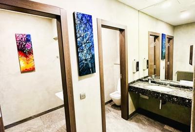 Spațiu comercial, de 933.39001464844 mp, în Central - 7