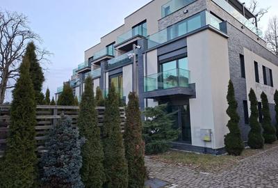 Casă cu 6 camere cu Canalizare în Calea Dumbrăvii