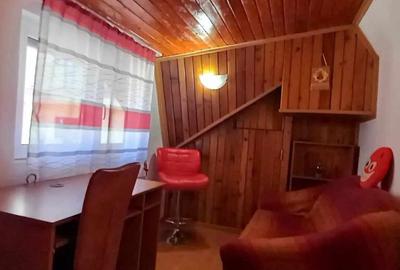 Sinaia ultracentral - apartament 4 camere la mansarda in vila P+1+M - 4